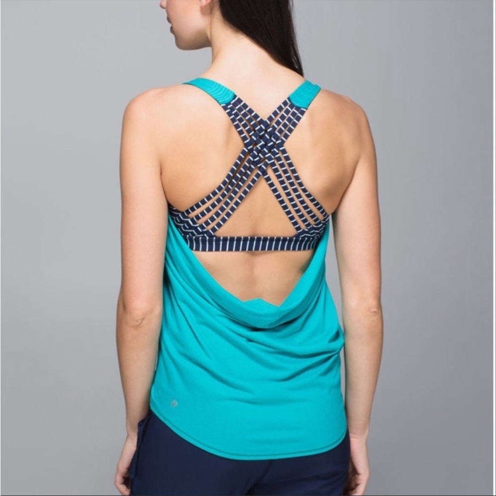 Lululemon Wild Tank Top Blue Tropics / Parallel Stripe Deep Navy Tranquil Blue